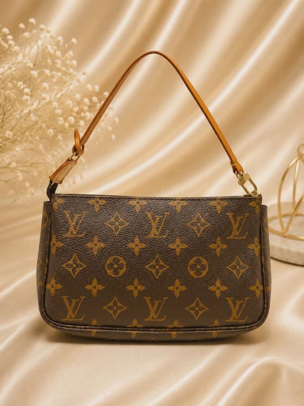 Authentic Louis Vuitton Pochette Accessoires Monogram Canvas Shoulder Bag